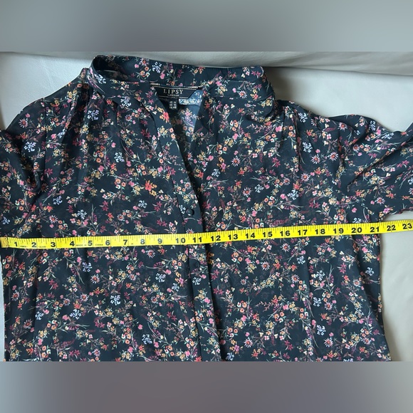Lipsy London Sheer floral blouse - Picture 2 of 8